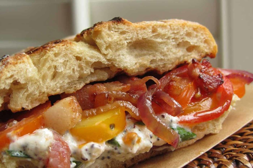 Caffe Tiffany - Arma di Taggia: panino bufala prosciutto serrano