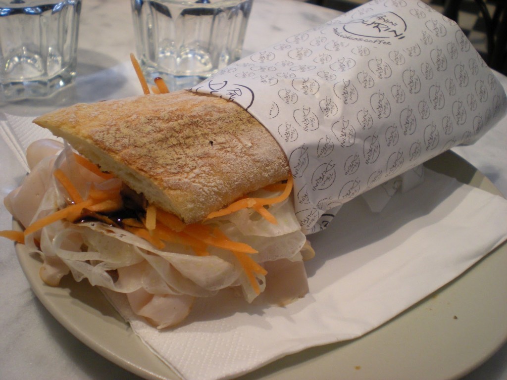 Panini Durini, Milano - Panino tacchino robiola finocchio