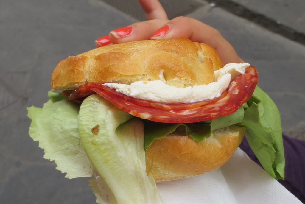 I Due Fratellini, Firenze - panino salame ricotta insalata