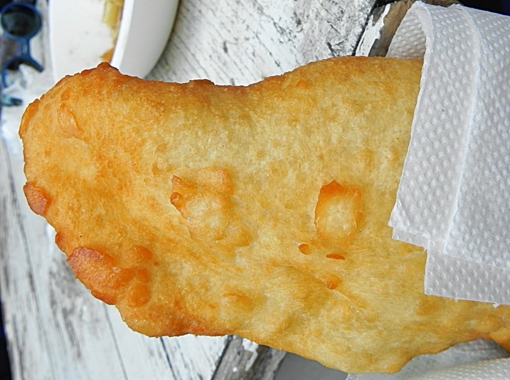 Vestuto, Napoli - pizza fritta